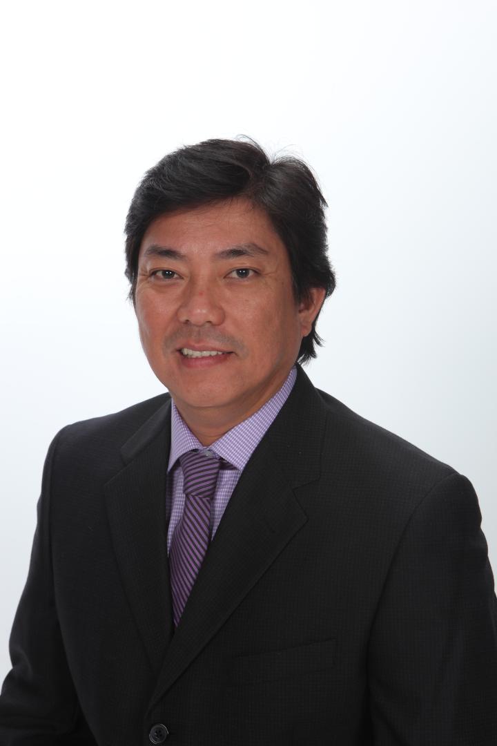 Carmelo Cruz