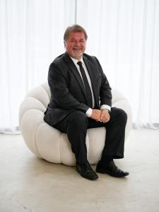 Peter  Kalamvokis