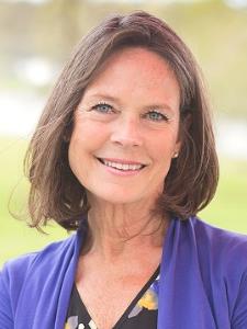 Maysie Raine