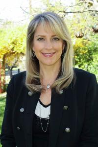 Holli Navo