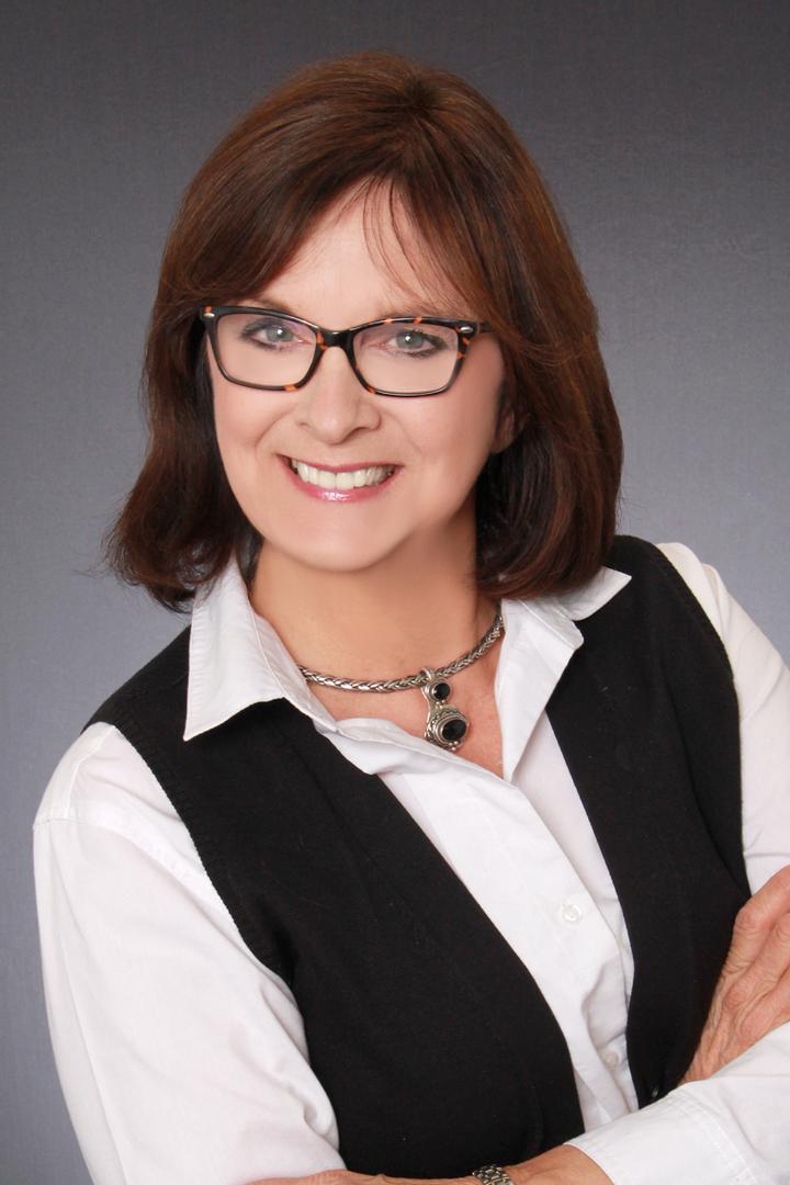 Suzanne Warren