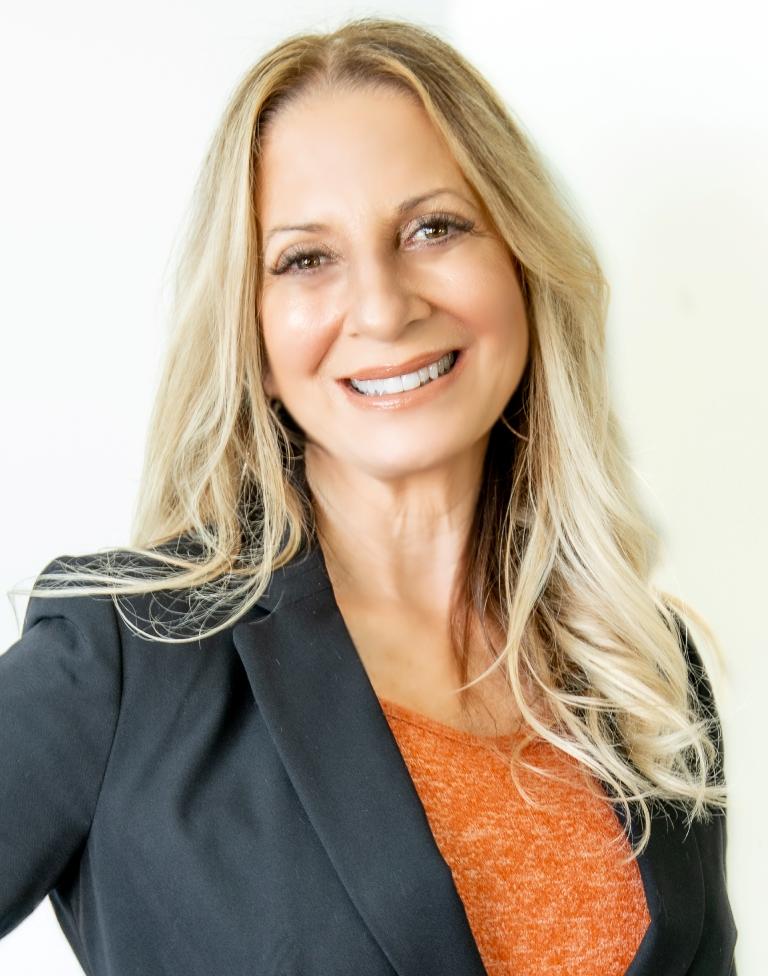 Caren Dana