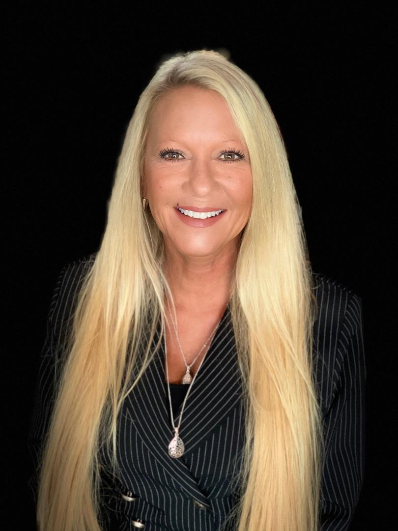 Leslie Lawton