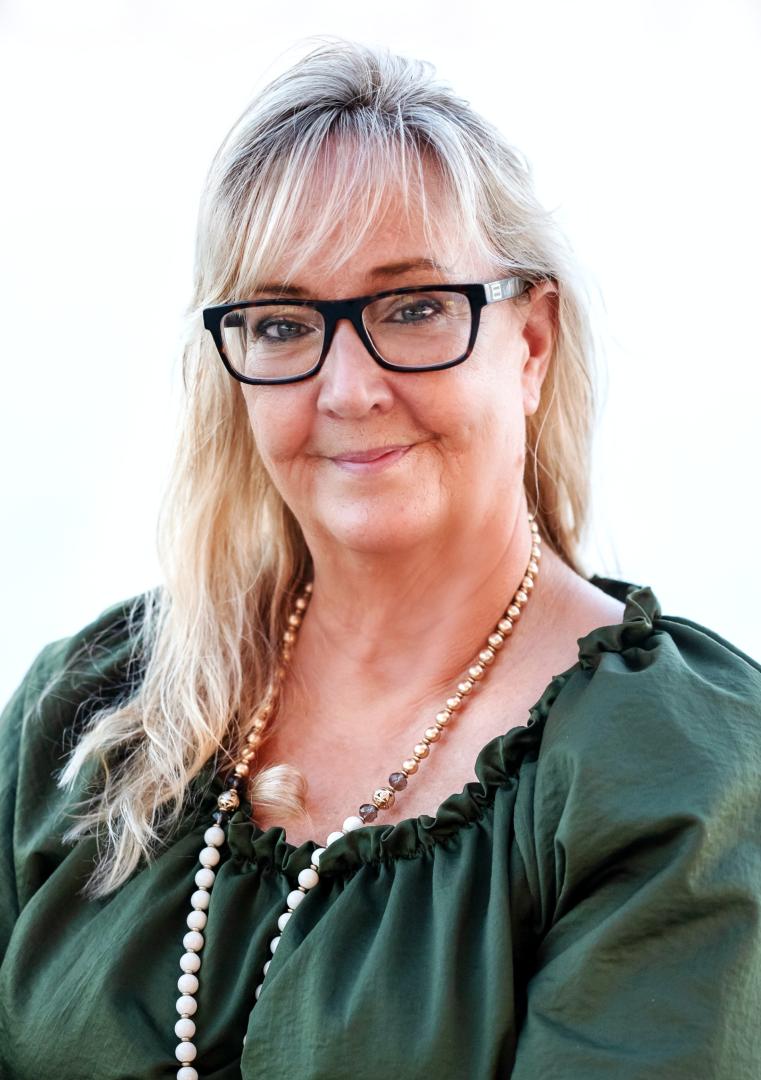 Sandra Knutson