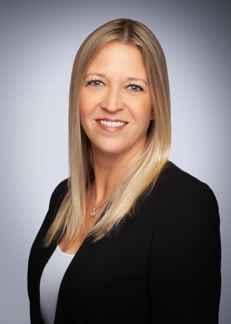Kelly BURASZESKI
