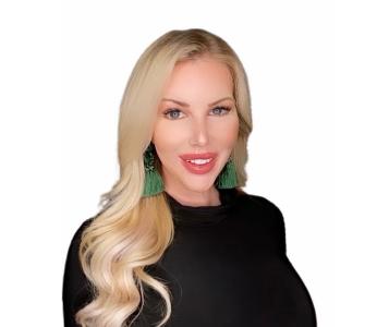 Kellye Adams