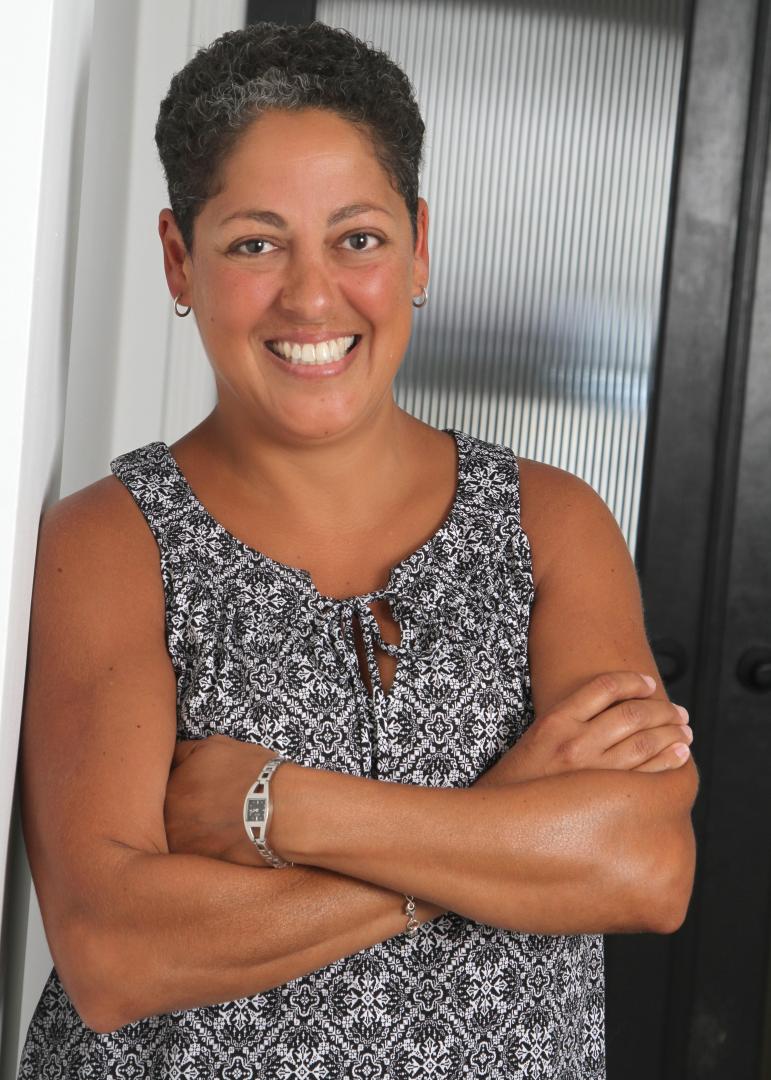 Dena Anbar
