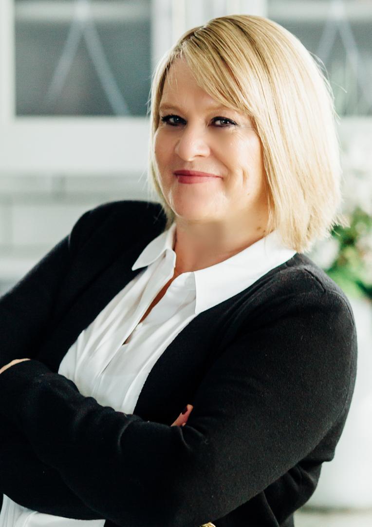 Julie Devine