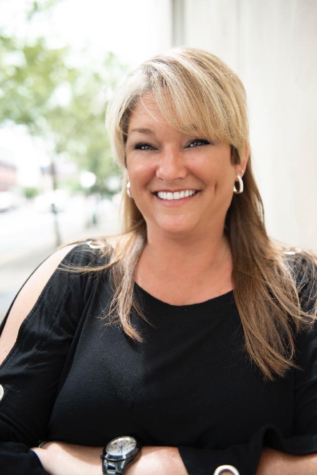 Suzanne Foster