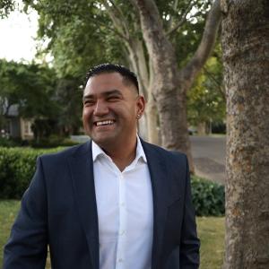 Walter Anaya