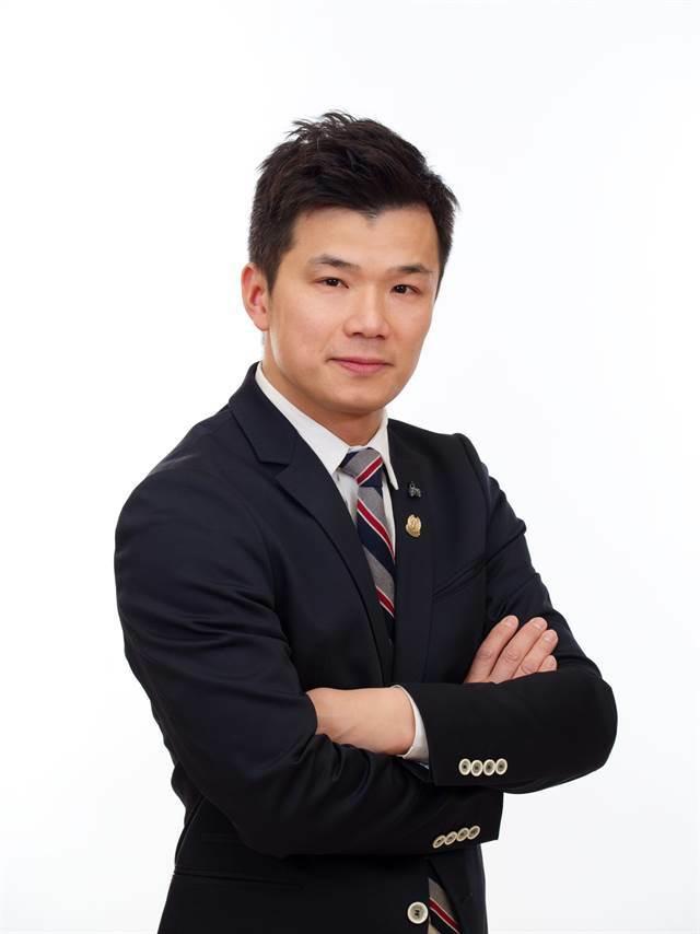 Aaron Sue
