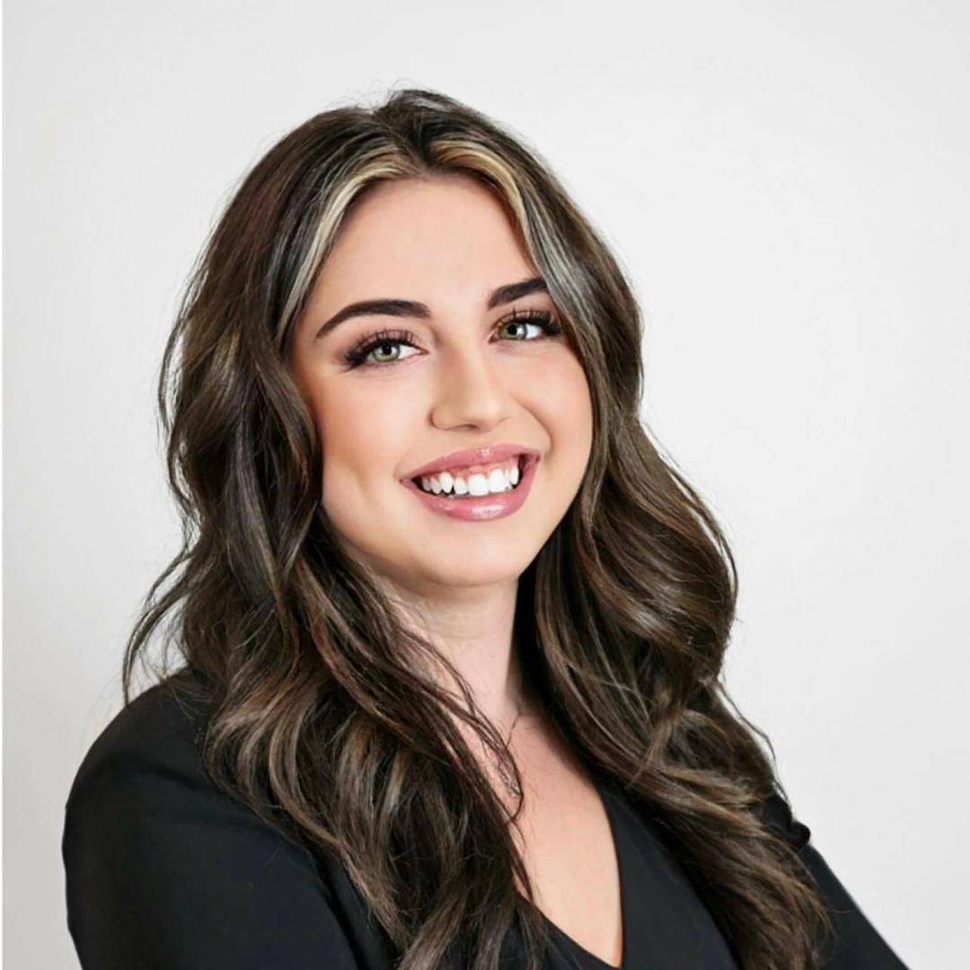 Hailey Medeiros
