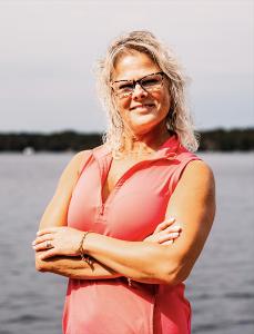 Stacey Pauze