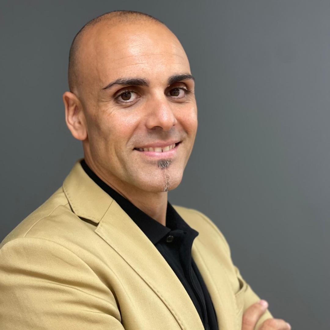 Oscar Calzado Delgado - Asesor Externo