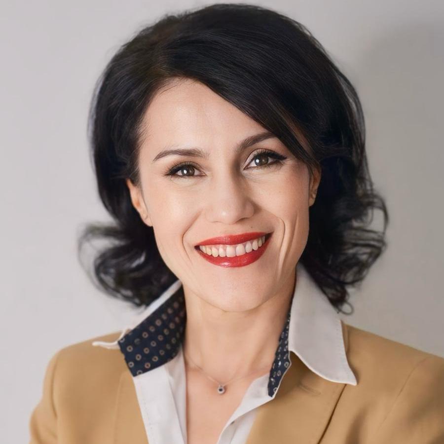Elvira Farikhivna