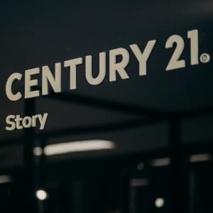 CENTURY 21 Story