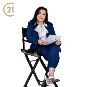 Gloria Sanchez-Holmes