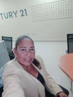 Julenys josefina Flores Castillo