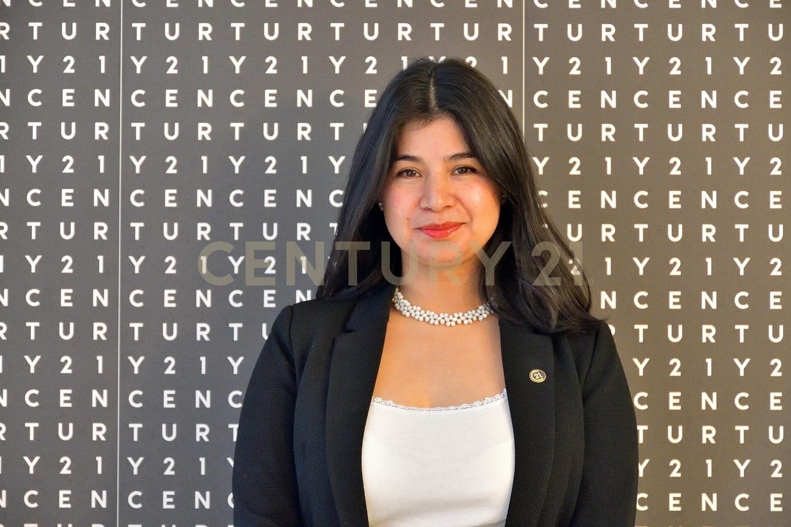 Katherine Eliana Carbajal Roberts