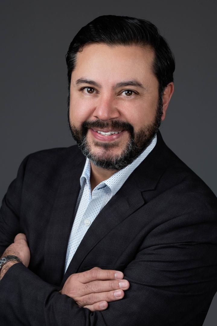 Carlos Banuelos