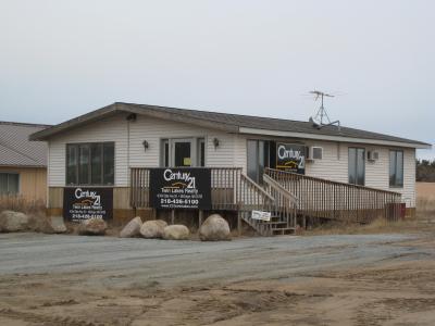 CENTURY 21 Twin Lakes Realty