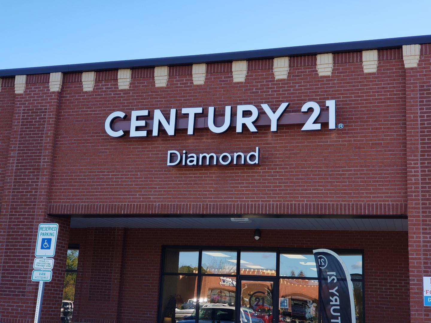 CENTURY 21 Diamond Real Estate
