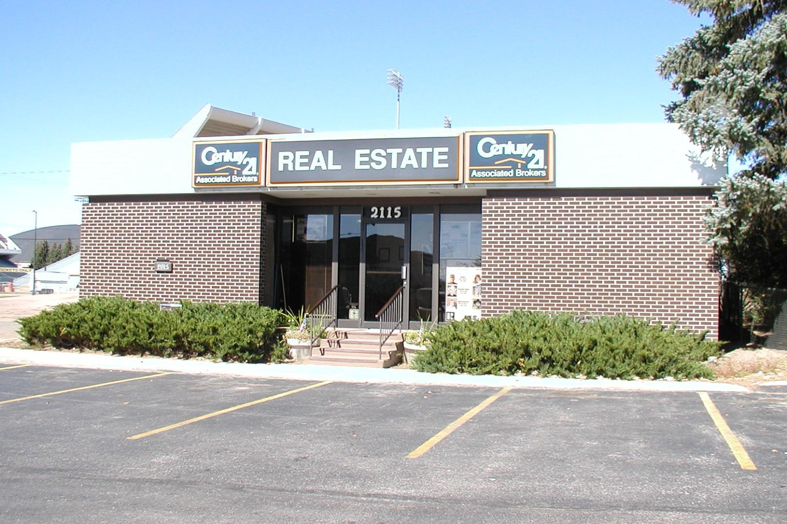 CENTURY 21 Associated Brokers