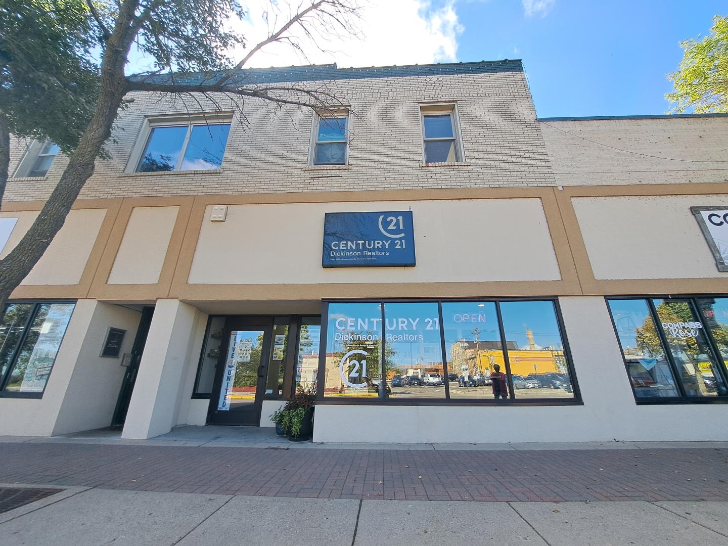 CENTURY 21 Dickinson Realtors