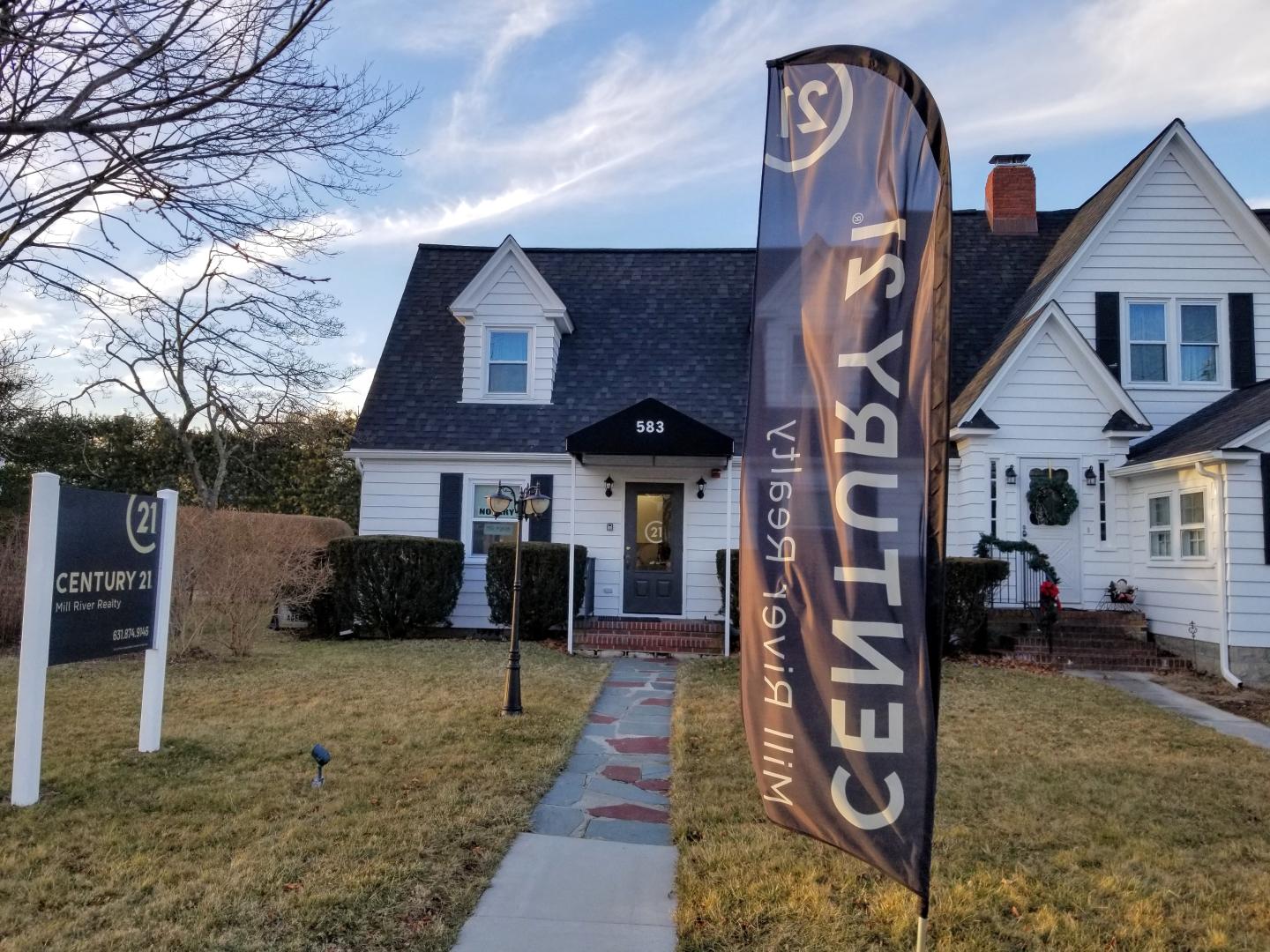 CENTURY 21 Mill River Realty