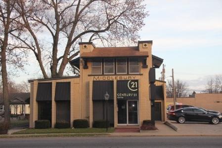 CENTURY 21 Circle