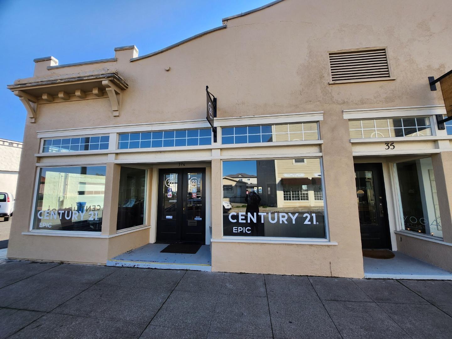 CENTURY 21 Epic