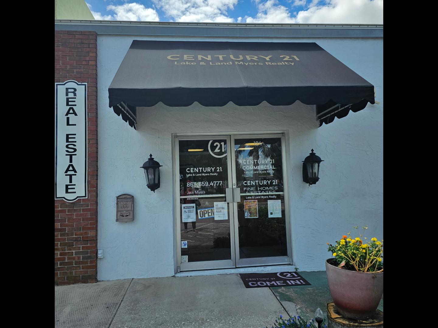 CENTURY 21 Lake & Land Myers Realty
