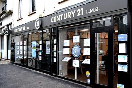 CENTURY 21 L.M.B.
