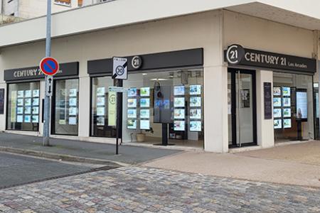CENTURY 21 Les Arcades