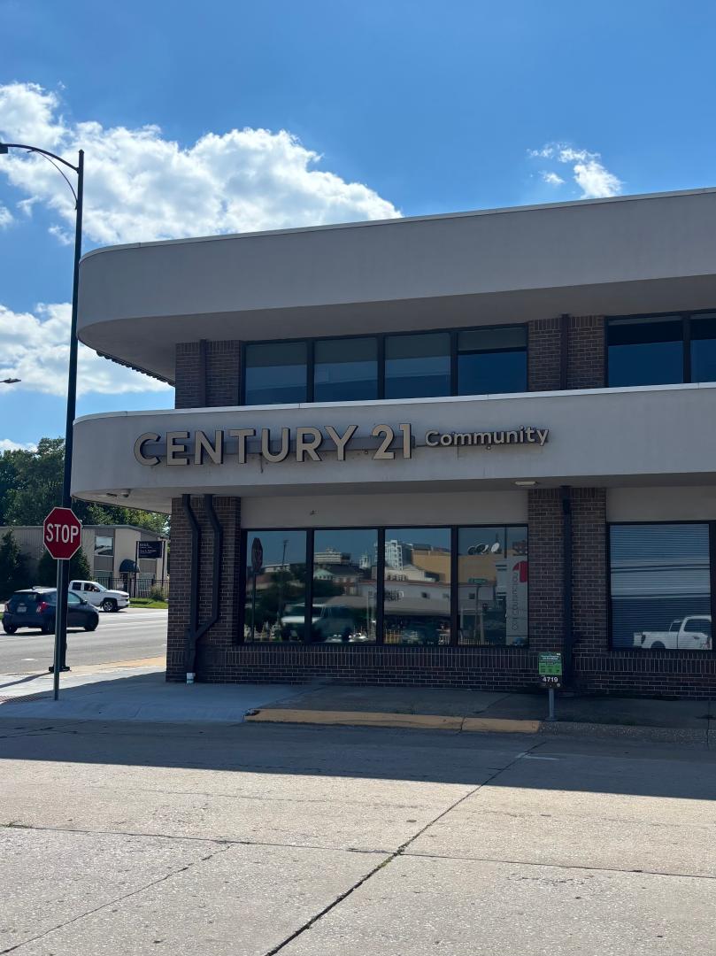 CENTURY 21 Community