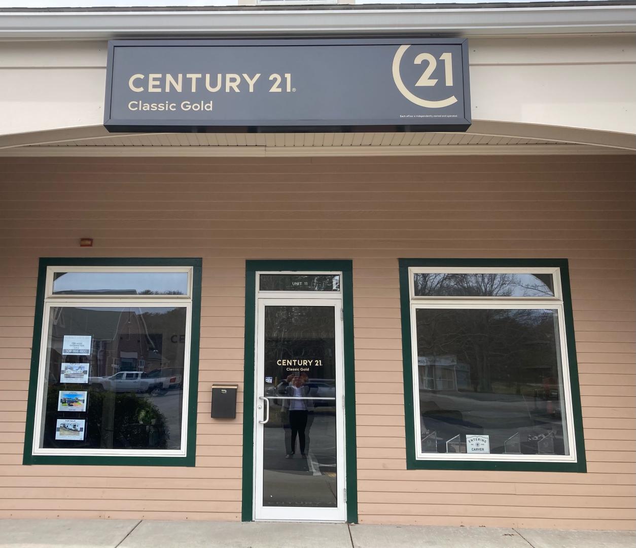 CENTURY 21 Classic Gold