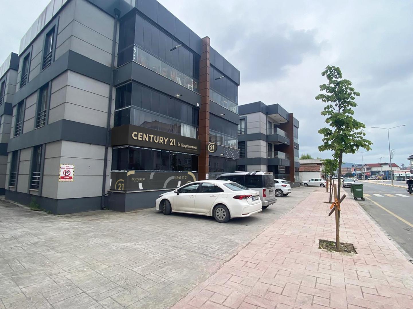 CENTURY 21 İZ