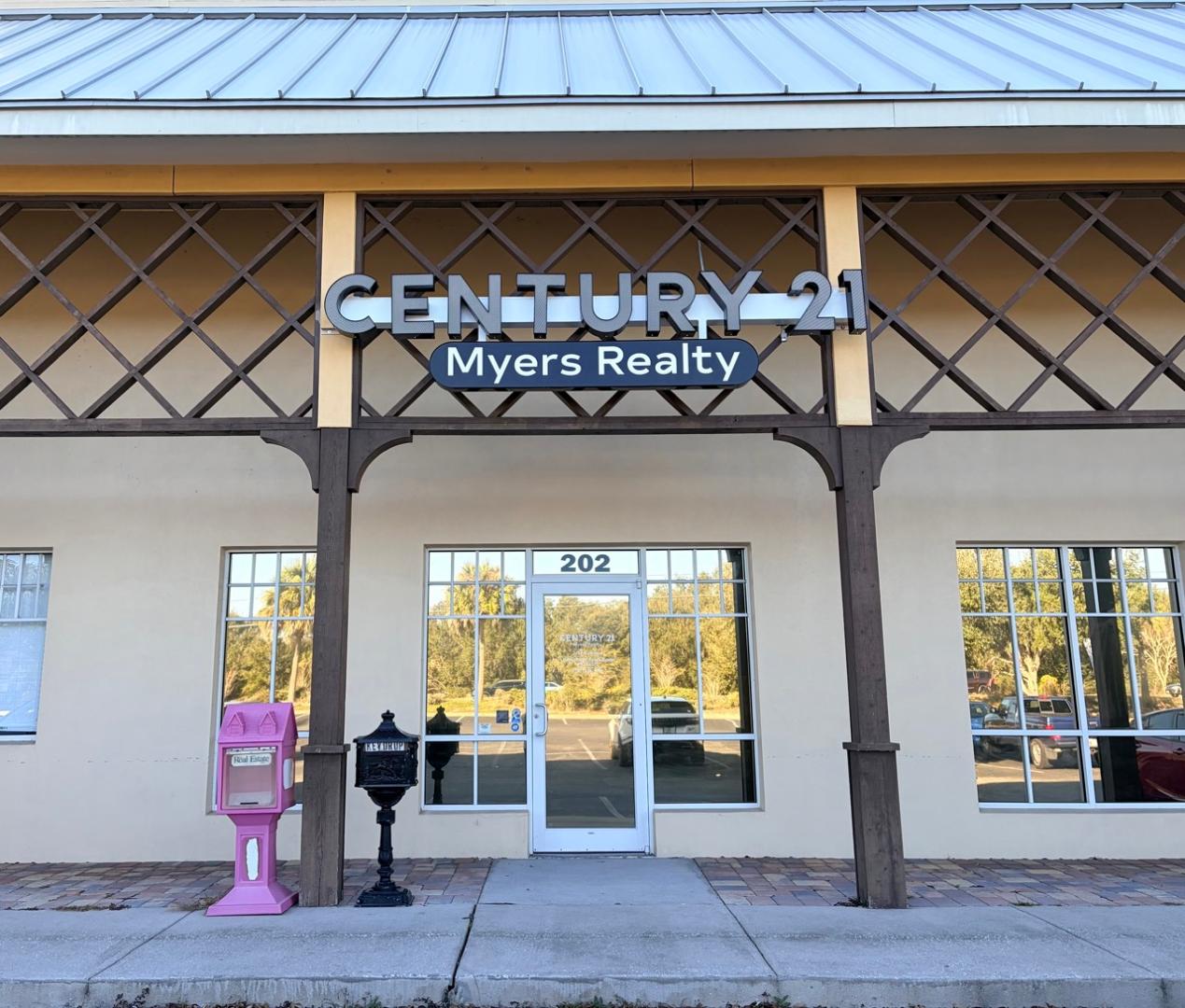 CENTURY 21 Myers Realty