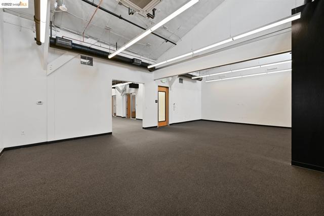 Embarcadero, Suite 100, Oakland, Калифорния 94606, Соединенные Штаты