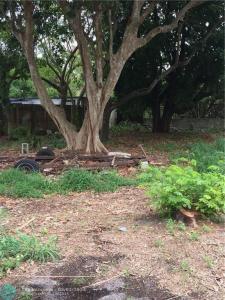 1204 Mathis St, Lake Worth, Florida 33461