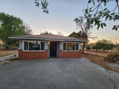 E Herndon Avenue, Clovis, Califórnia 93619, Estados Unidos