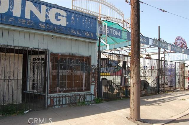 W SLAUSON Avenue, Los Angeles, California 90047