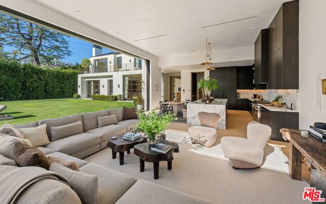 Highwood Street, Los Angeles, California 90049