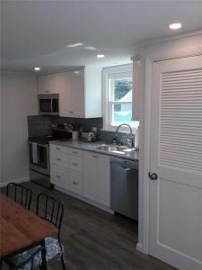 97 Center Avenue, Middletown, Род Айленд 02842, Соединенные Штаты