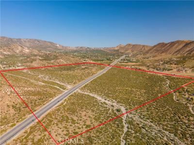 5916 US Hwy 138, Phelan, California 92371, Estados Unidos