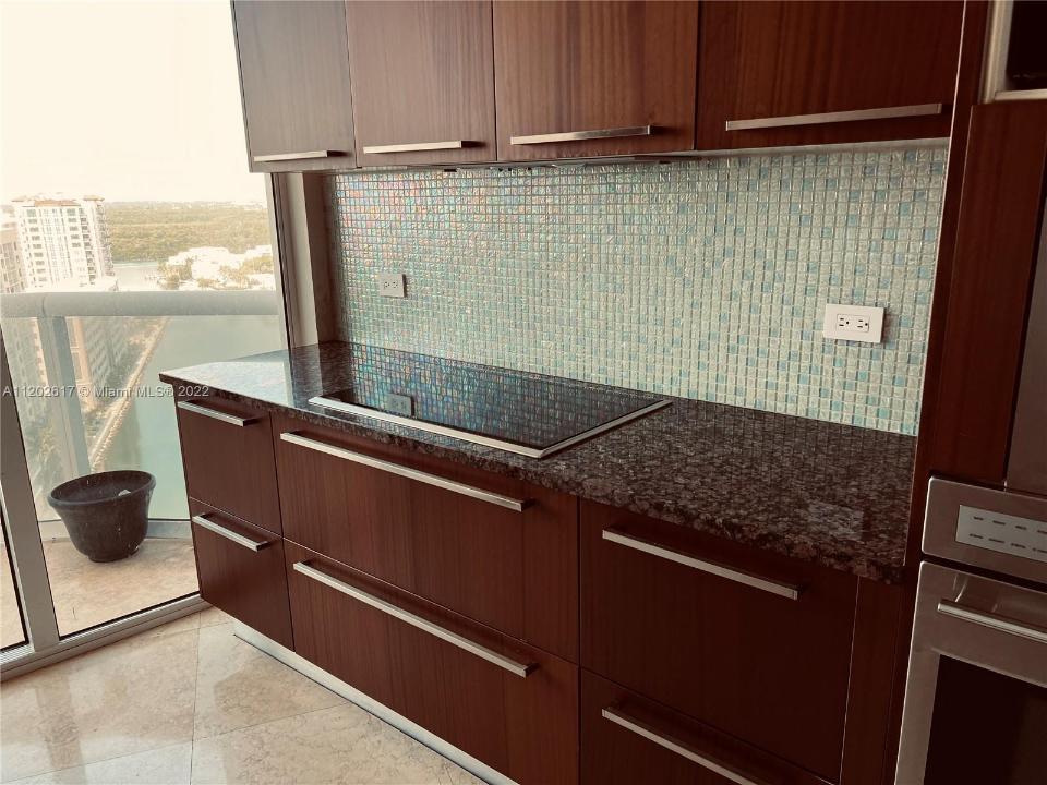 16001 Collins Ave 1705, Sunny Isles Beach, 佛罗里达州 33160, 美国