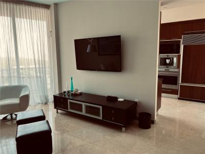 16001 Collins Ave 1705, Sunny Isles Beach, Florida 33160, USA