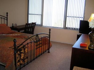 3505 S OCEAN DR 421, Hollywood, Florida 33019, USA