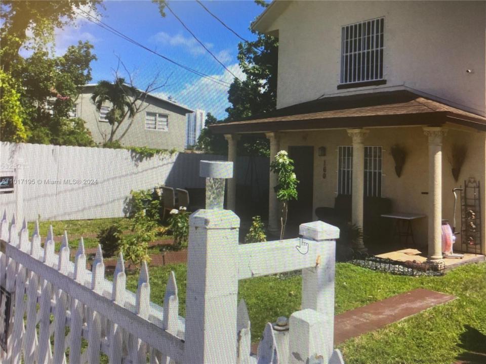 160 NW 27th St, Miami, Florida 33127, Stati Uniti