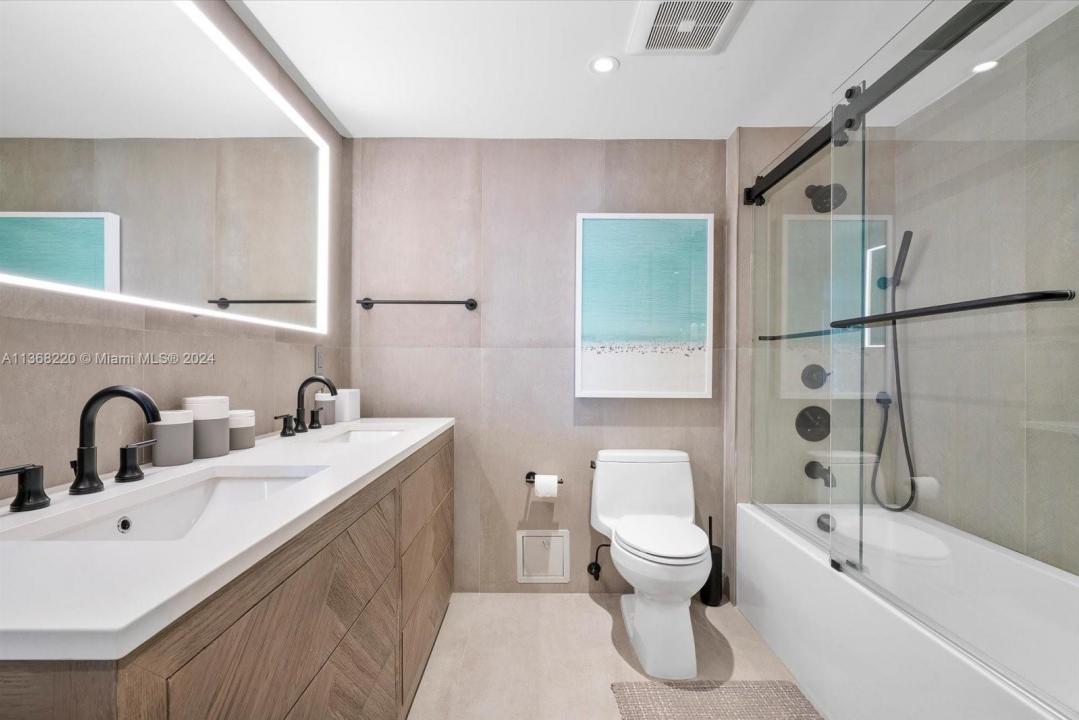 2301 Collins Ave 1536/1537, Miami Beach, Flórida 33139, Estados Unidos